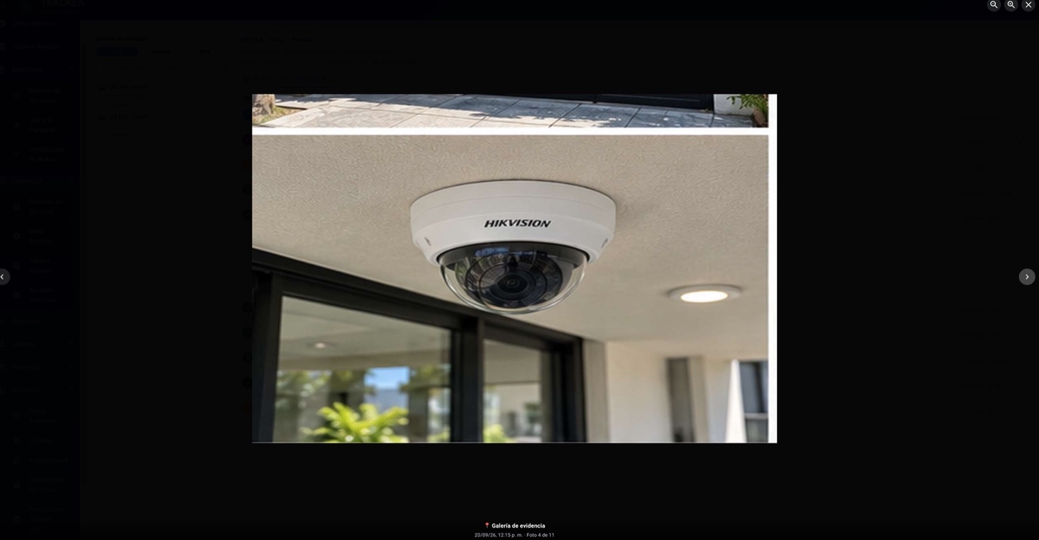 Visor de evidencias de TRACKEA: foto del equipo de seguridad electrónica instalado